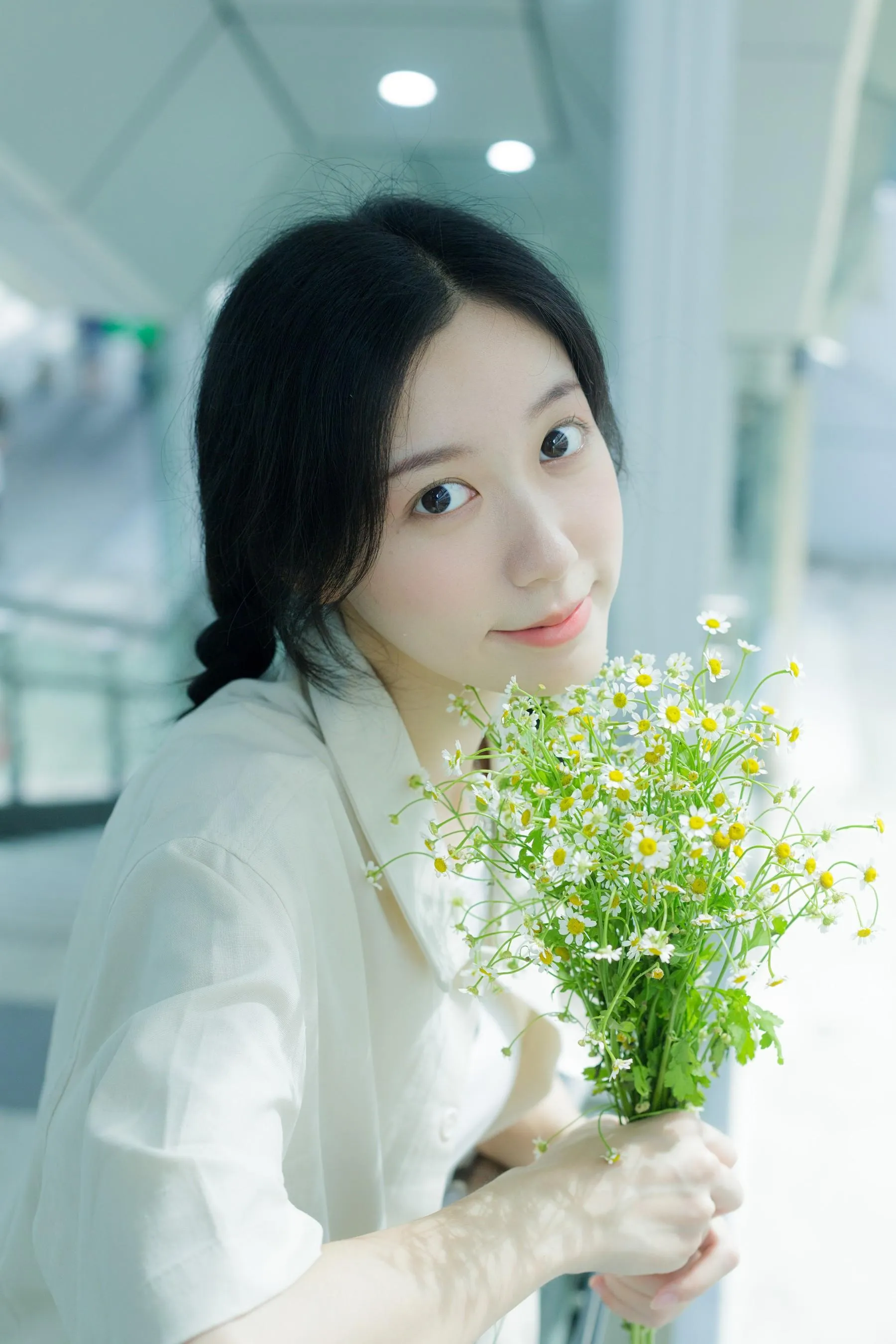 [YITUYU艺图语]2022.08.22 地铁奇遇记 饲猫少女- [39P]插图
